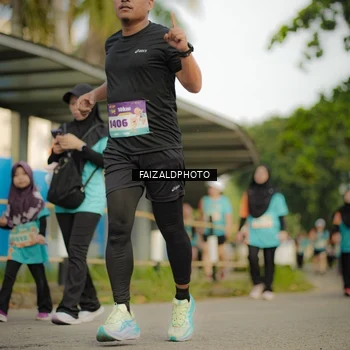 Runner Photo 8319352