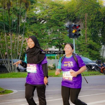 Runner Photo 8319422