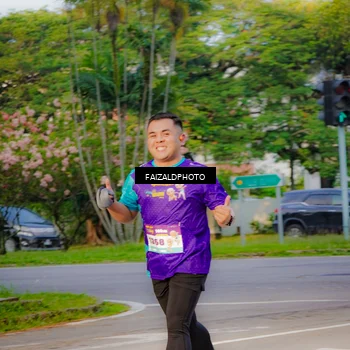 Runner Photo 8319445
