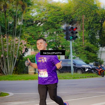 Runner Photo 8319469