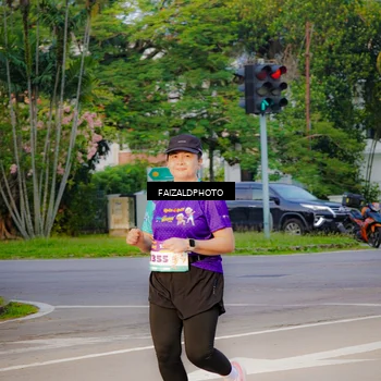 Runner Photo 8319546