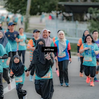 Runner Photo 8319745