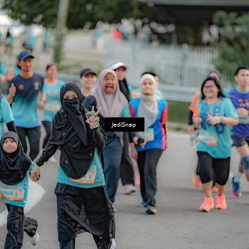 Runner Photo 8319749
