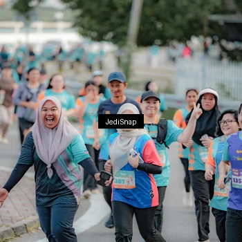 Runner Photo 8319759