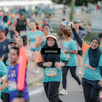 Runner Photo 8319773