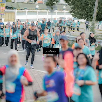 Runner Photo 8319774