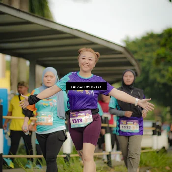 Runner Photo 8319799