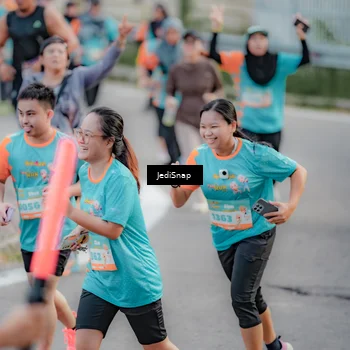 Runner Photo 8319803