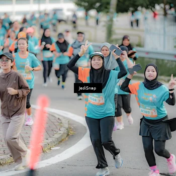 Runner Photo 8319810