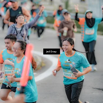 Runner Photo 8319815