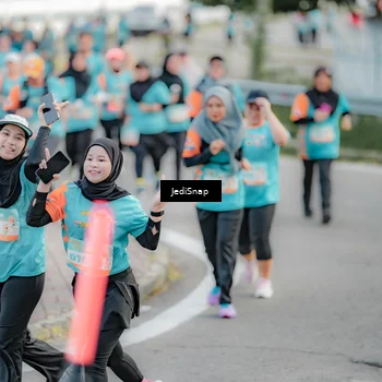 Runner Photo 8319824