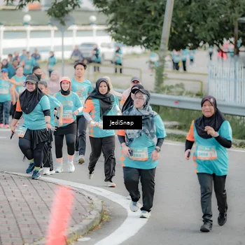 Runner Photo 8319845