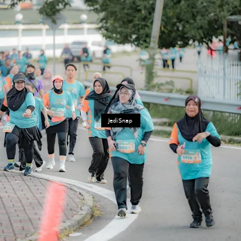 Runner Photo 8319848