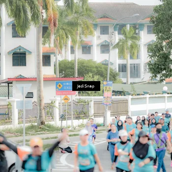 Runner Photo 8319850