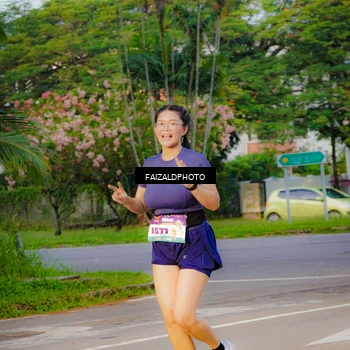 Runner Photo 8319856