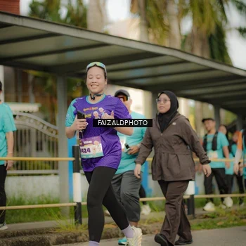 Runner Photo 8319864