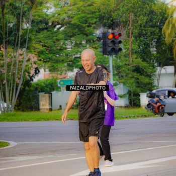 Runner Photo 8319875