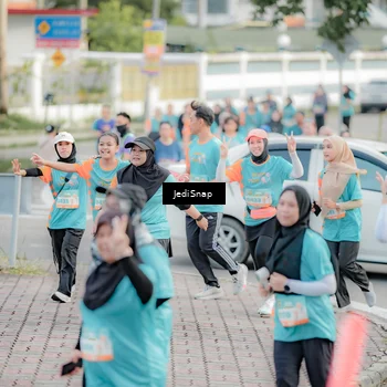 Runner Photo 8319901