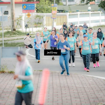 Runner Photo 8319948