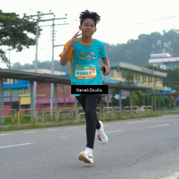 Runner Photo 8319953