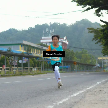 Runner Photo 8319960