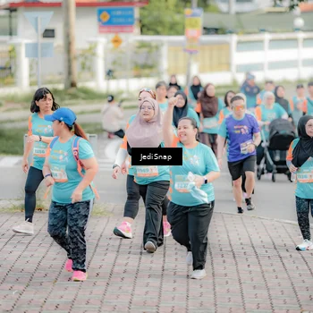 Runner Photo 8319962