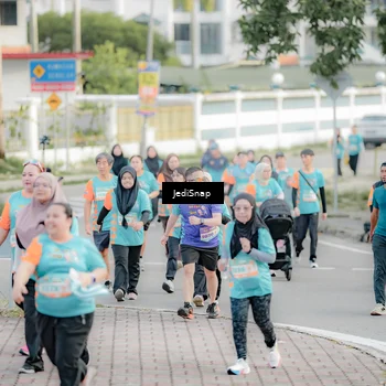 Runner Photo 8319972