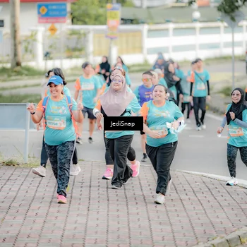 Runner Photo 8319973