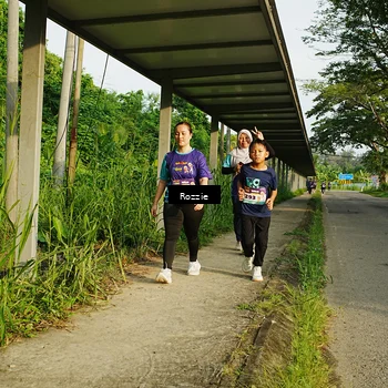 Runner Photo 8320004