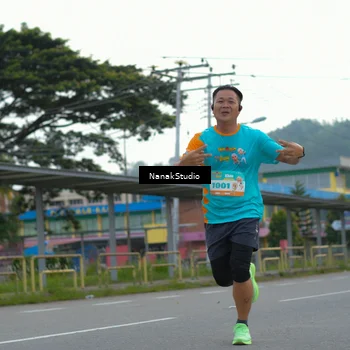 Runner Photo 8320010