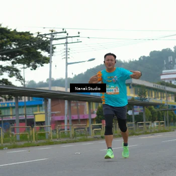 Runner Photo 8320011
