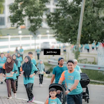 Runner Photo 8320022