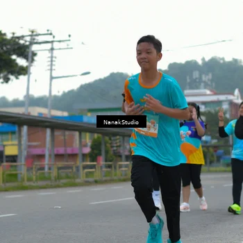 Runner Photo 8320023