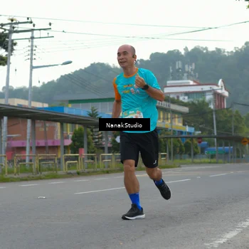 Runner Photo 8320044
