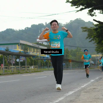 Runner Photo 8320054