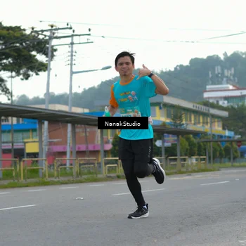 Runner Photo 8320058