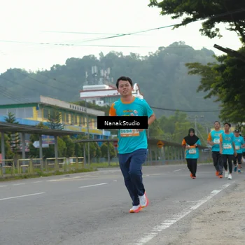 Runner Photo 8320108