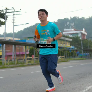 Runner Photo 8320116