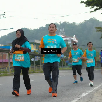 Runner Photo 8320117