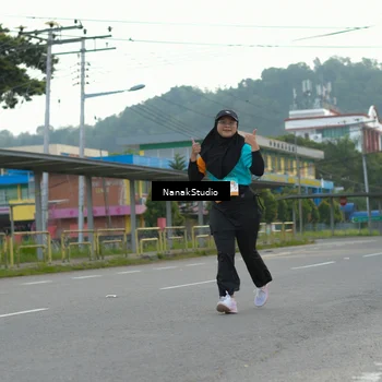Runner Photo 8320140