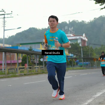 Runner Photo 8320143