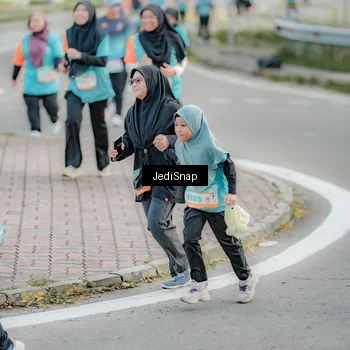 Runner Photo 8320154