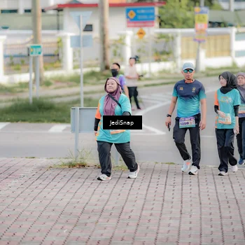 Runner Photo 8320189