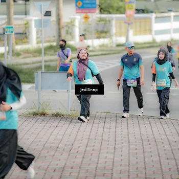Runner Photo 8320190