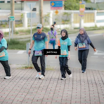 Runner Photo 8320213