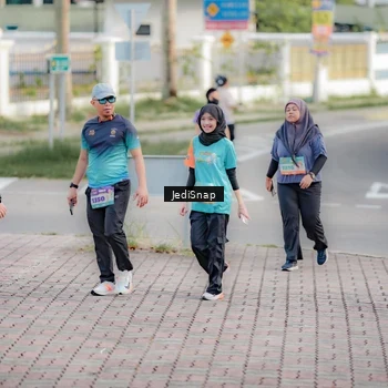 Runner Photo 8320221