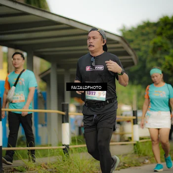 Runner Photo 8320231