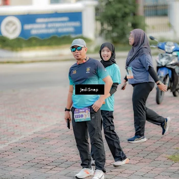 Runner Photo 8320248