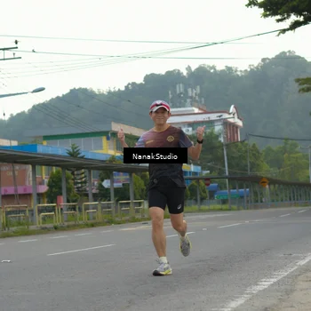 Runner Photo 8320255