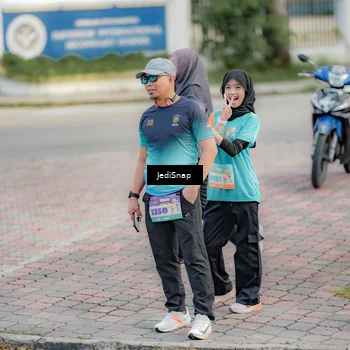Runner Photo 8320256